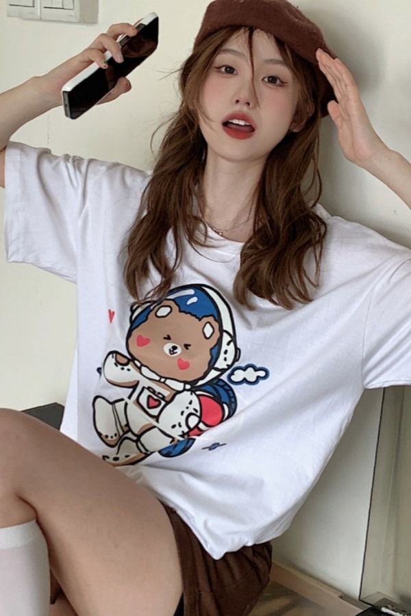 티아 곰돌이 우주인 라운드넥 반팔 루즈핏 티셔츠
