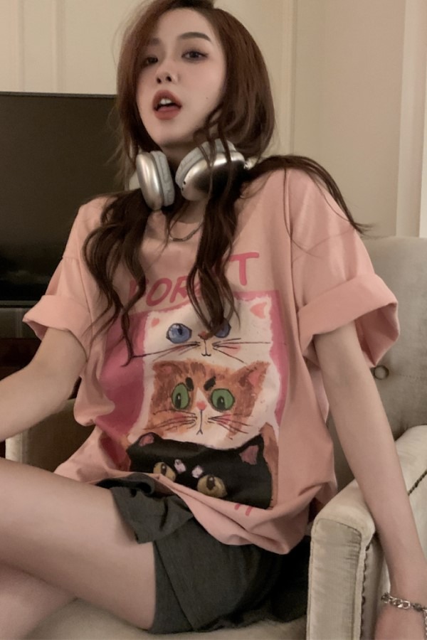 베리 핑크 고양이 라운드넥 반팔 루즈핏 티셔츠